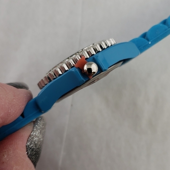 GENEVA Quartz Watch Unused NWOT
Silicone Blue - Picture 4 of 10